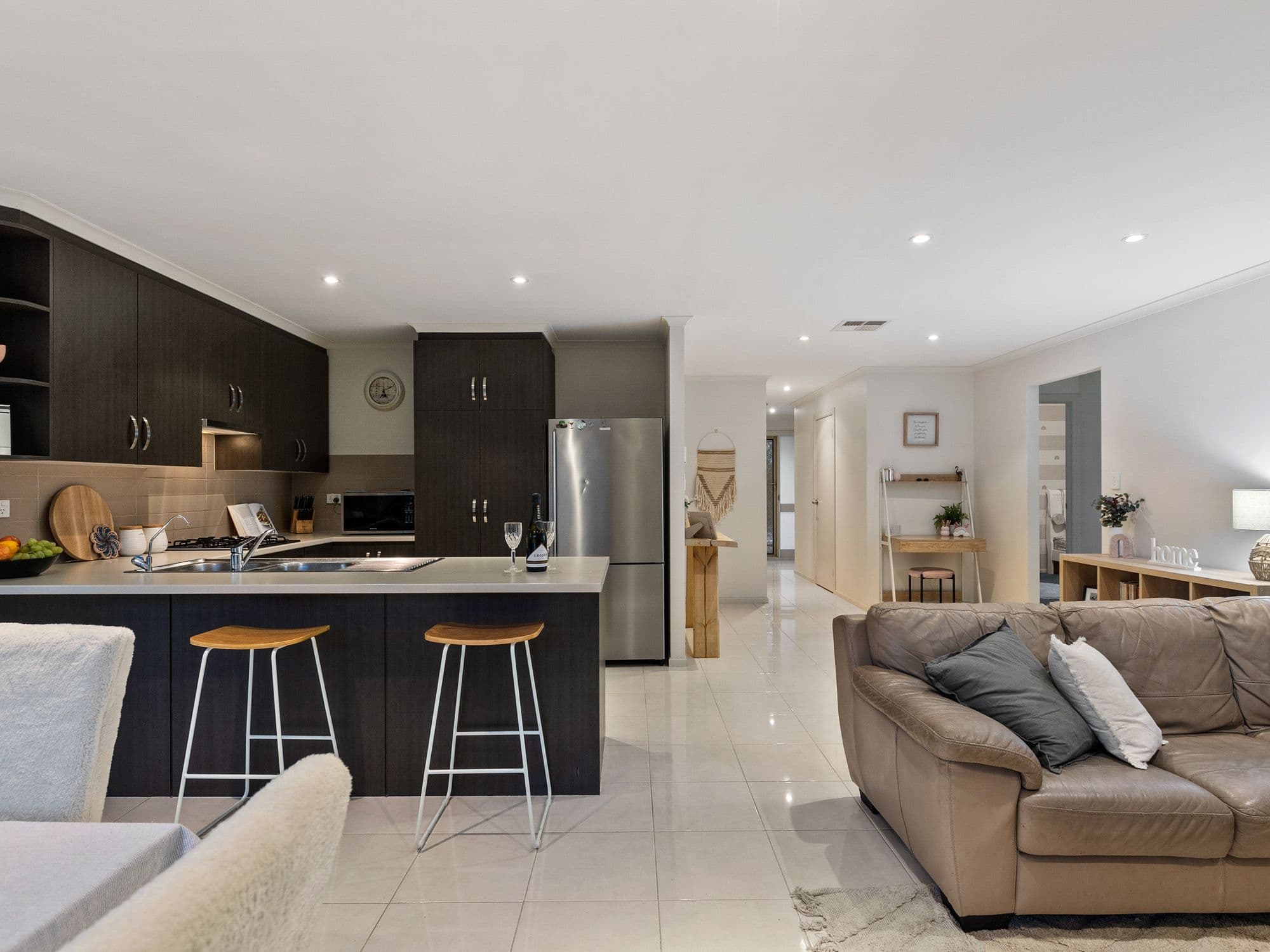 3 Waterloo Way, Seaford Meadows SA 5169, Seaford Meadows - Thumbnail 2