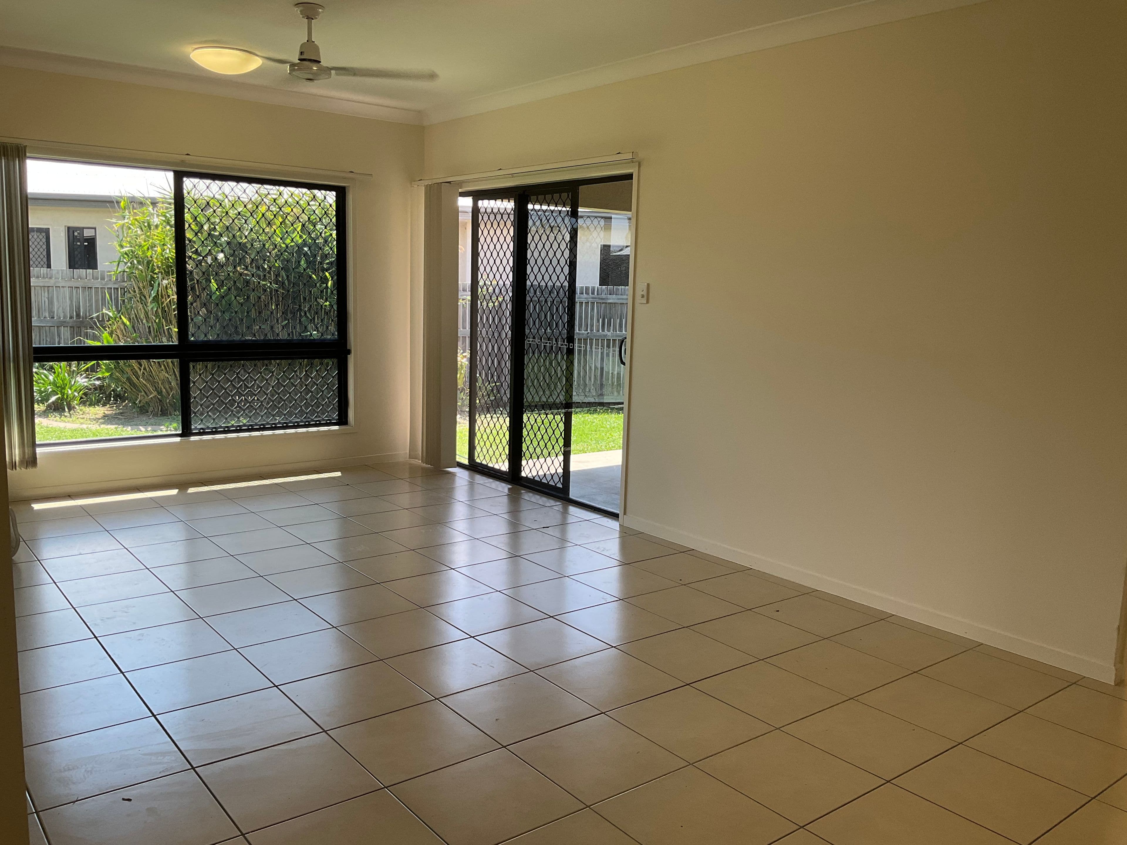 27 Stephanie Street, Rasmussen QLD 4815, Rasmussen - Thumbnail 2