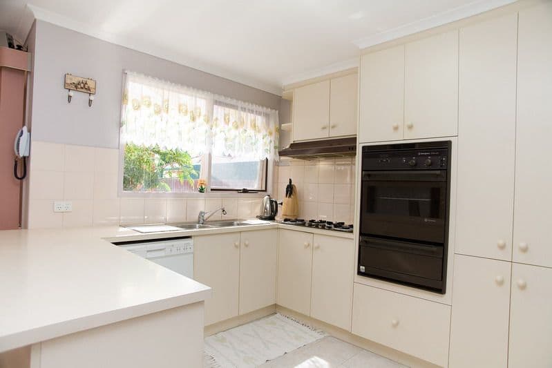 22 Yvette Court, Epping VIC 3076, Epping - Thumbnail 2