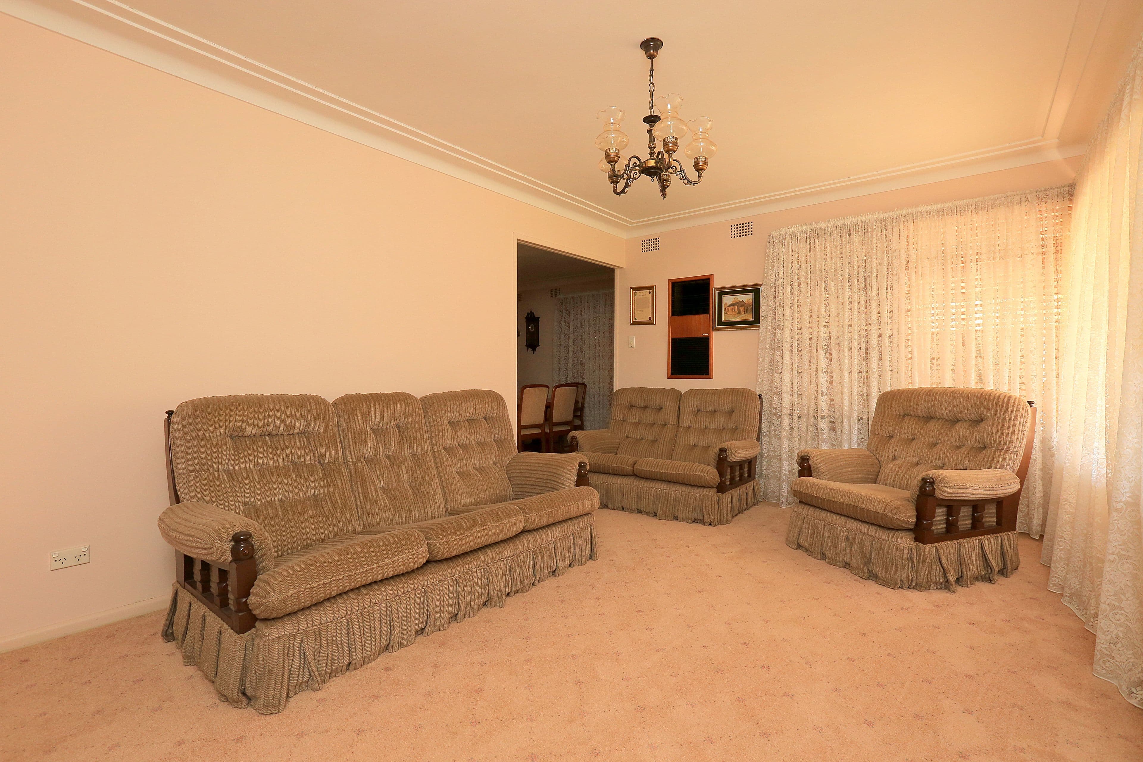 87 Apex Avenue, Picnic Point - Thumbnail 2