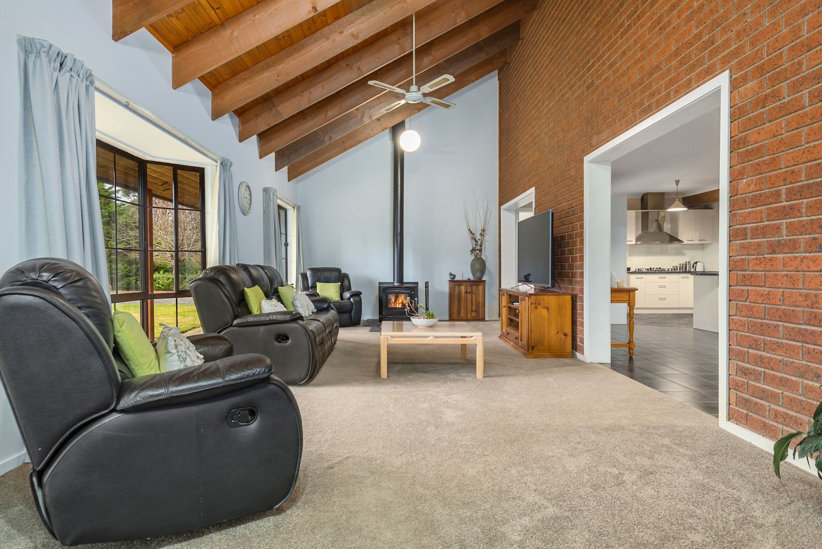 2 Scotia Place, Woodend VIC 3442, Woodend - Thumbnail 3