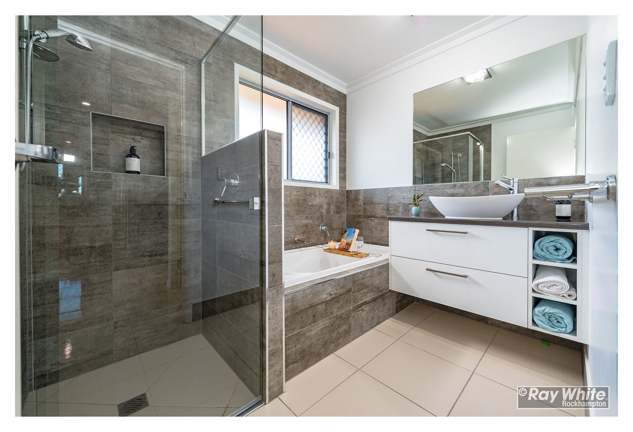 16 Jim Goldston Avenue, Norman Gardens QLD 4701, Norman Gardens - Thumbnail 5