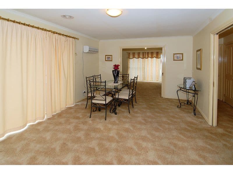16 Foxglove Lane, CRAIGIEBURN VIC 3064, Craigieburn - Thumbnail 4