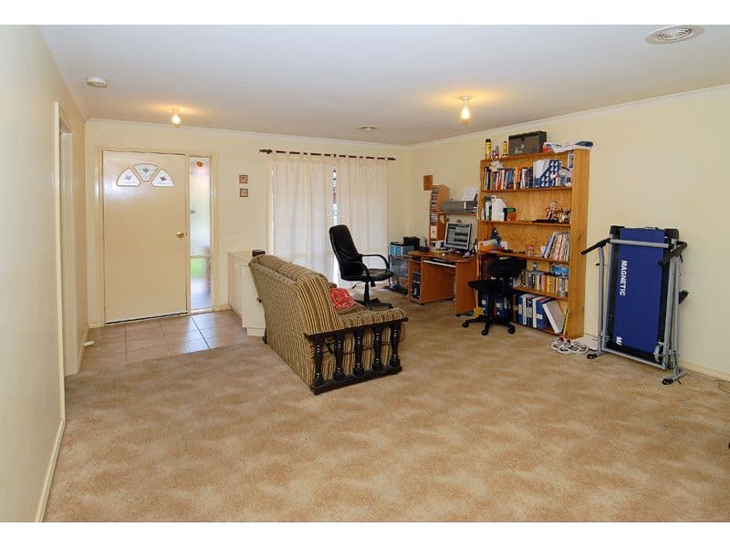 16 Foxglove Lane, CRAIGIEBURN VIC 3064, Craigieburn - Thumbnail 5