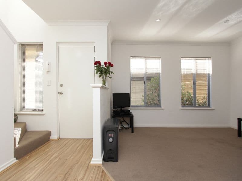 15 Sydenham Street, RIVERVALE WA 6103, Rivervale - Thumbnail 2