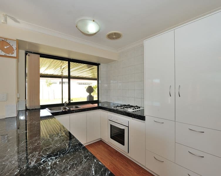 4 Saury Court, WARNBRO WA 6169, Warnbro - Thumbnail 2