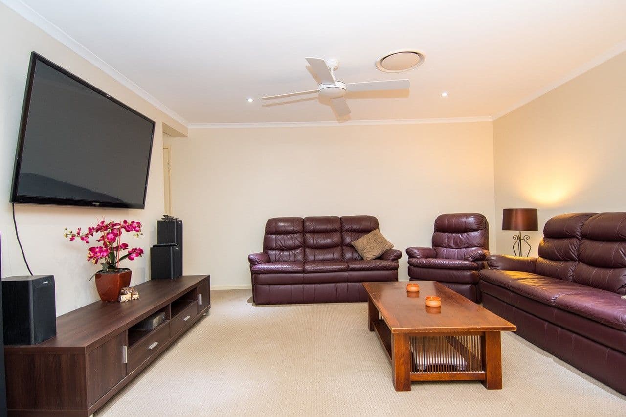 45 Nottinghill Gate Drive, Arundel QLD 4214, Arundel - Thumbnail 3