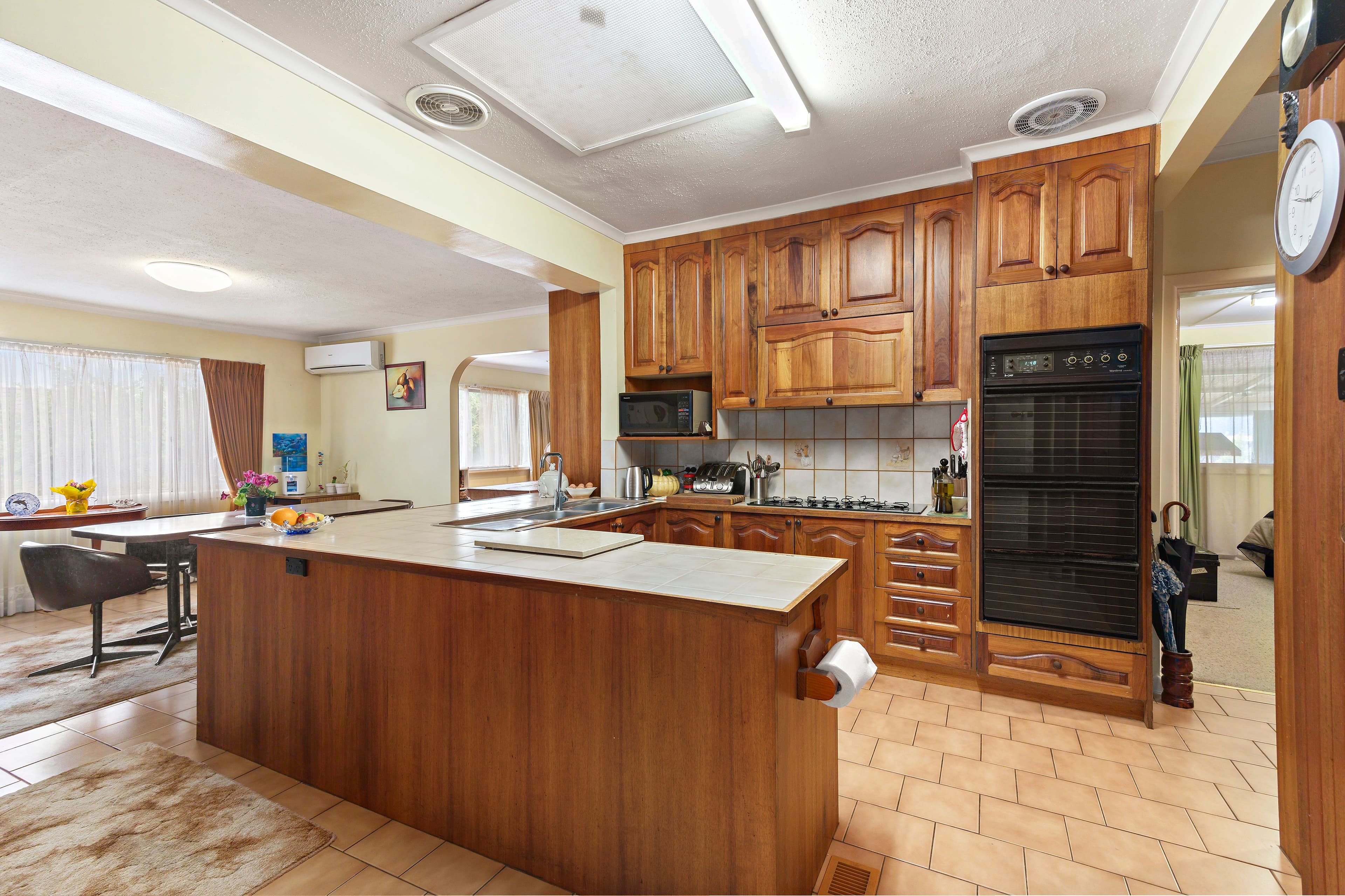 2 Leroux Street, Oakleigh VIC 3166, Oakleigh - Thumbnail 3