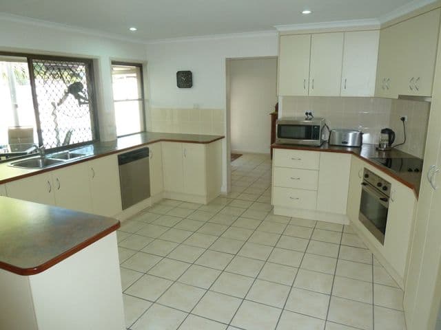 8 Blackall Court, MOUNT PLEASANT QLD 4740, Mount Pleasant - Thumbnail 3