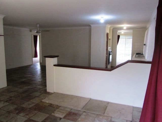 16 Whitebread Way, LEDA WA 6170, Leda - Thumbnail 2