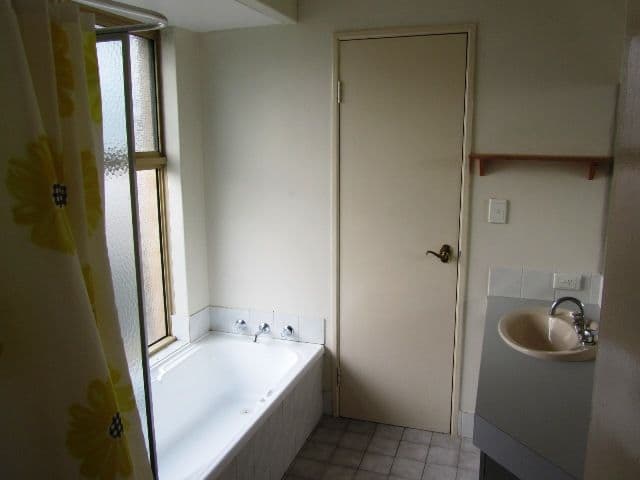 16 Whitebread Way, LEDA WA 6170, Leda - Thumbnail 8