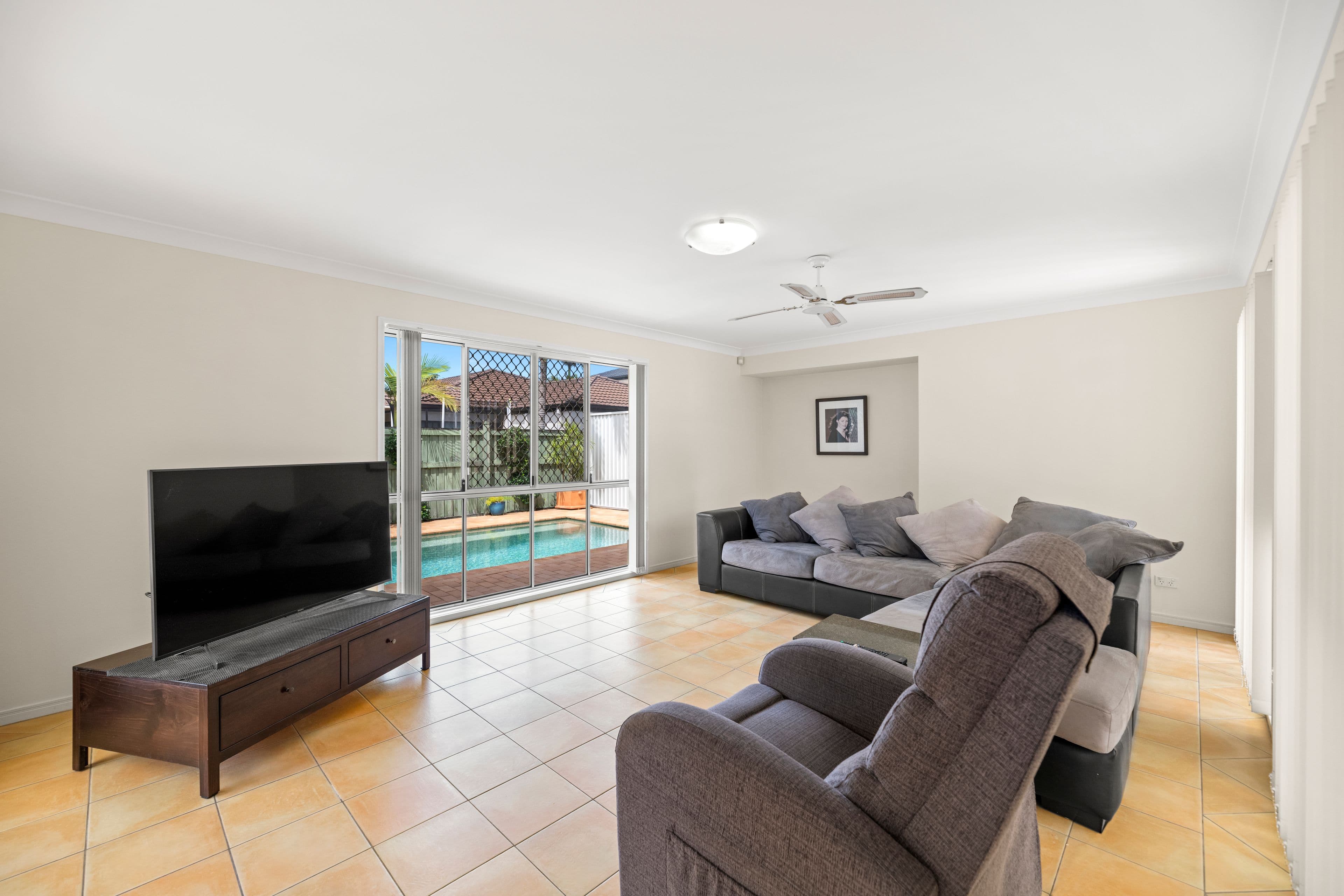 199 Dunlin Drive, Burleigh Waters QLD 4220, Burleigh Waters - Thumbnail 8