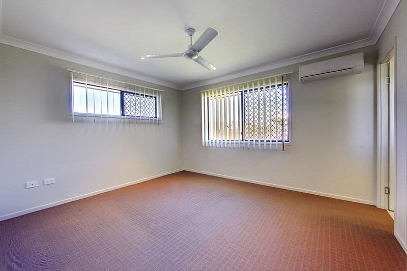12 Franklin Drive, MOUNT LOUISA QLD 4814, Mount Louisa - Thumbnail 5