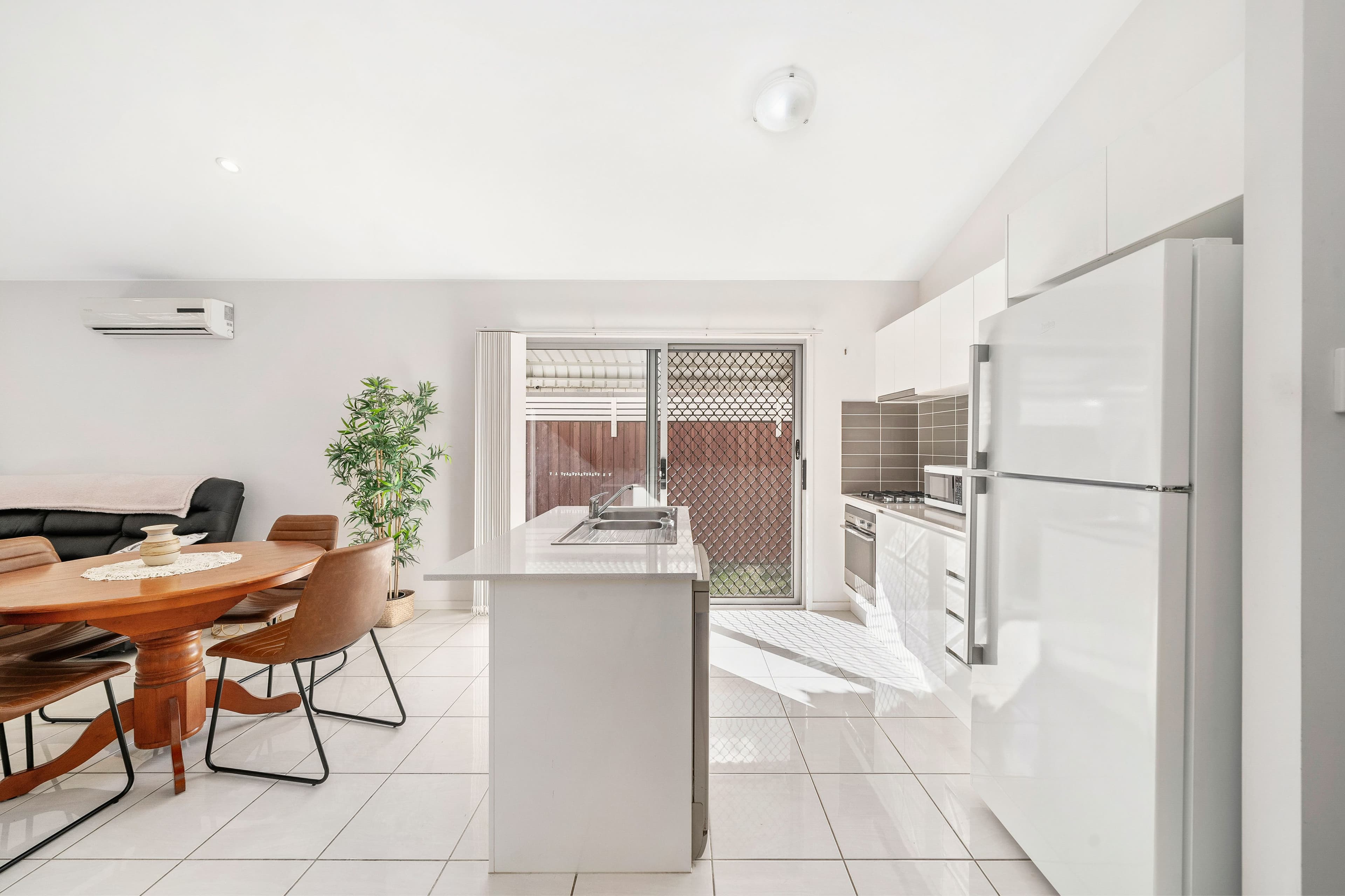 28 Madison Avenue, North Lakes QLD 4509, North Lakes - Thumbnail 4