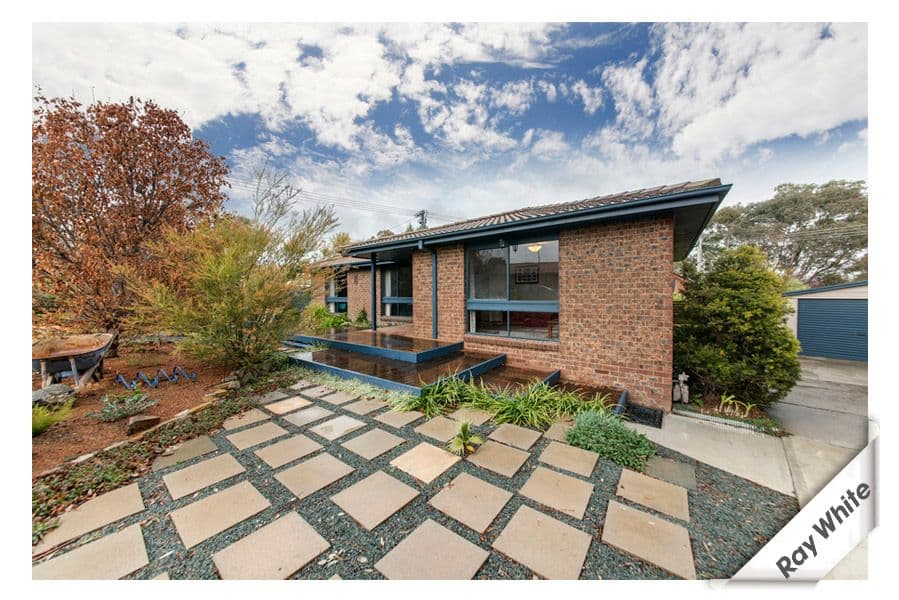 27 Wedgwood Close, CHISHOLM ACT 2905, Chisholm - Image 1