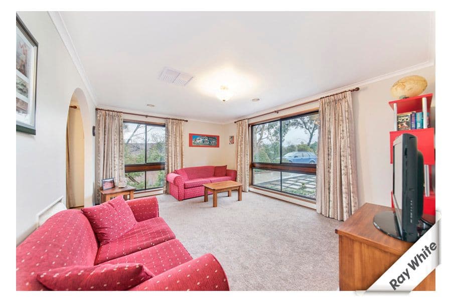 27 Wedgwood Close, CHISHOLM ACT 2905, Chisholm - Thumbnail 2