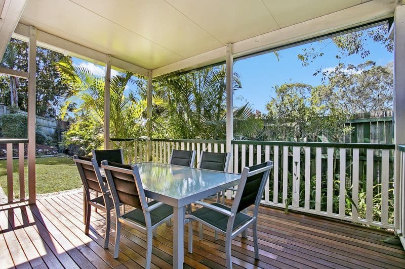 1 Bart Place, CHAPEL HILL QLD 4069, Chapel Hill - Thumbnail 2