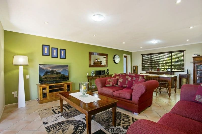1 Bart Place, CHAPEL HILL QLD 4069, Chapel Hill - Thumbnail 5
