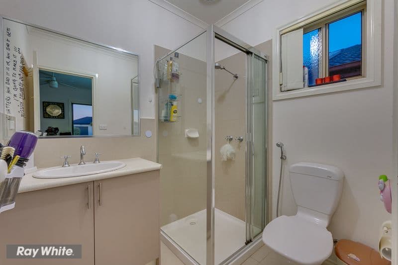 12 Bridlepath Drive, Truganina VIC 3029, Truganina - Thumbnail 5