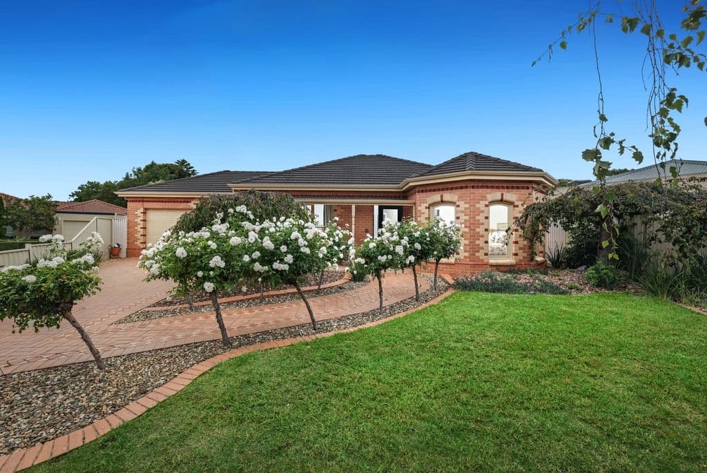 9 Haven Court, Werribee VIC 3030, Werribee - Thumbnail 2