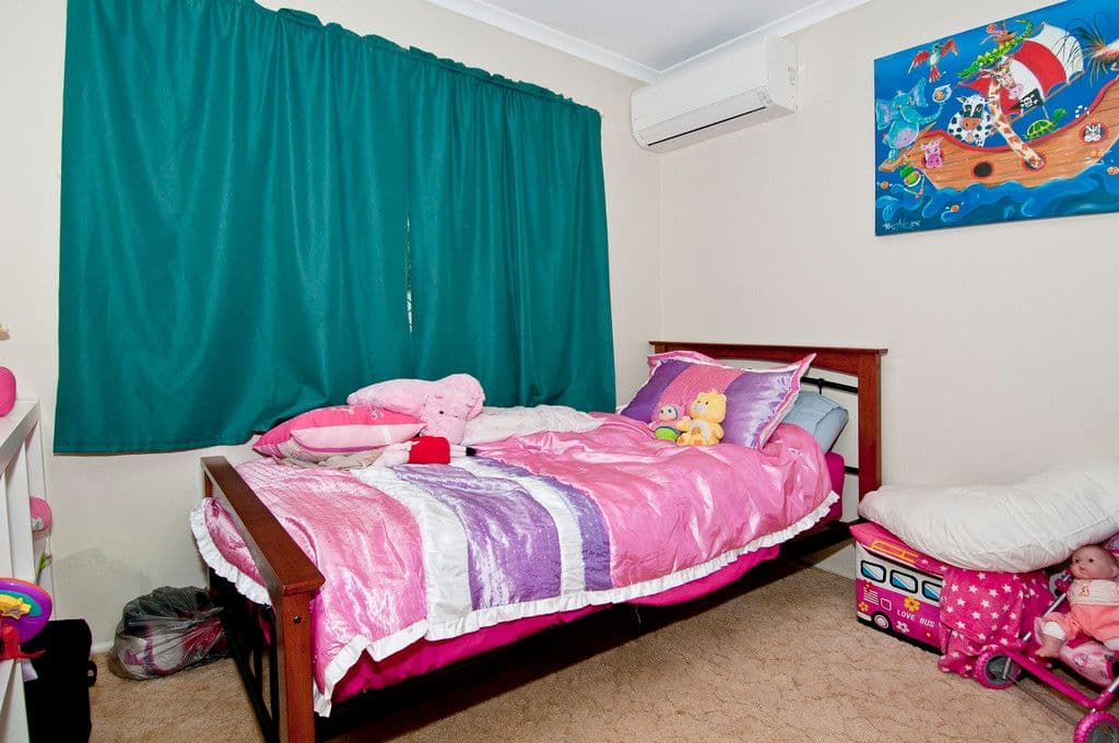 26 Glastonbury Drive, BETHANIA QLD 4205, Bethania - Thumbnail 5