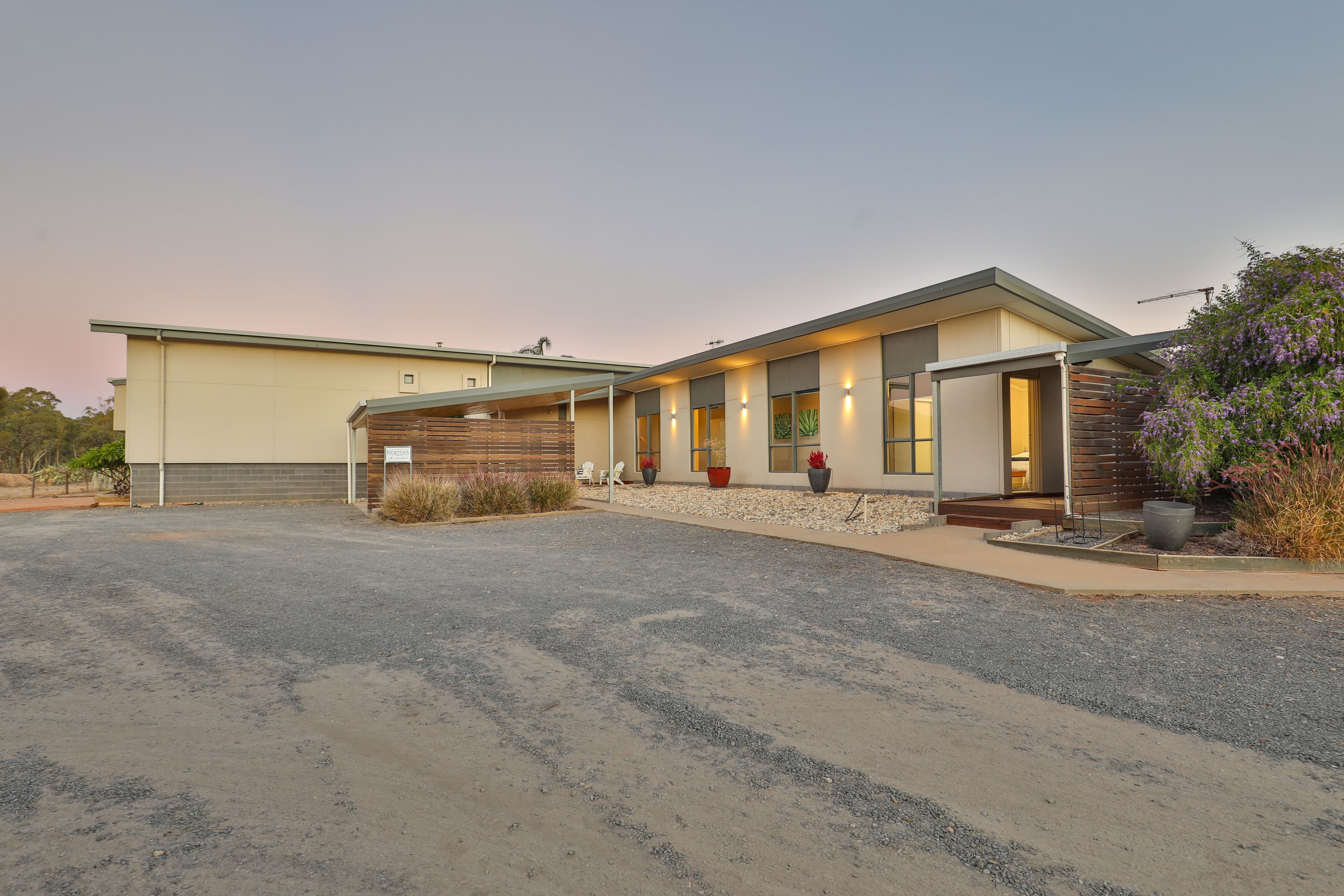 20 Lawrence Road, Robinvale VIC 3549, Robinvale - Thumbnail 4
