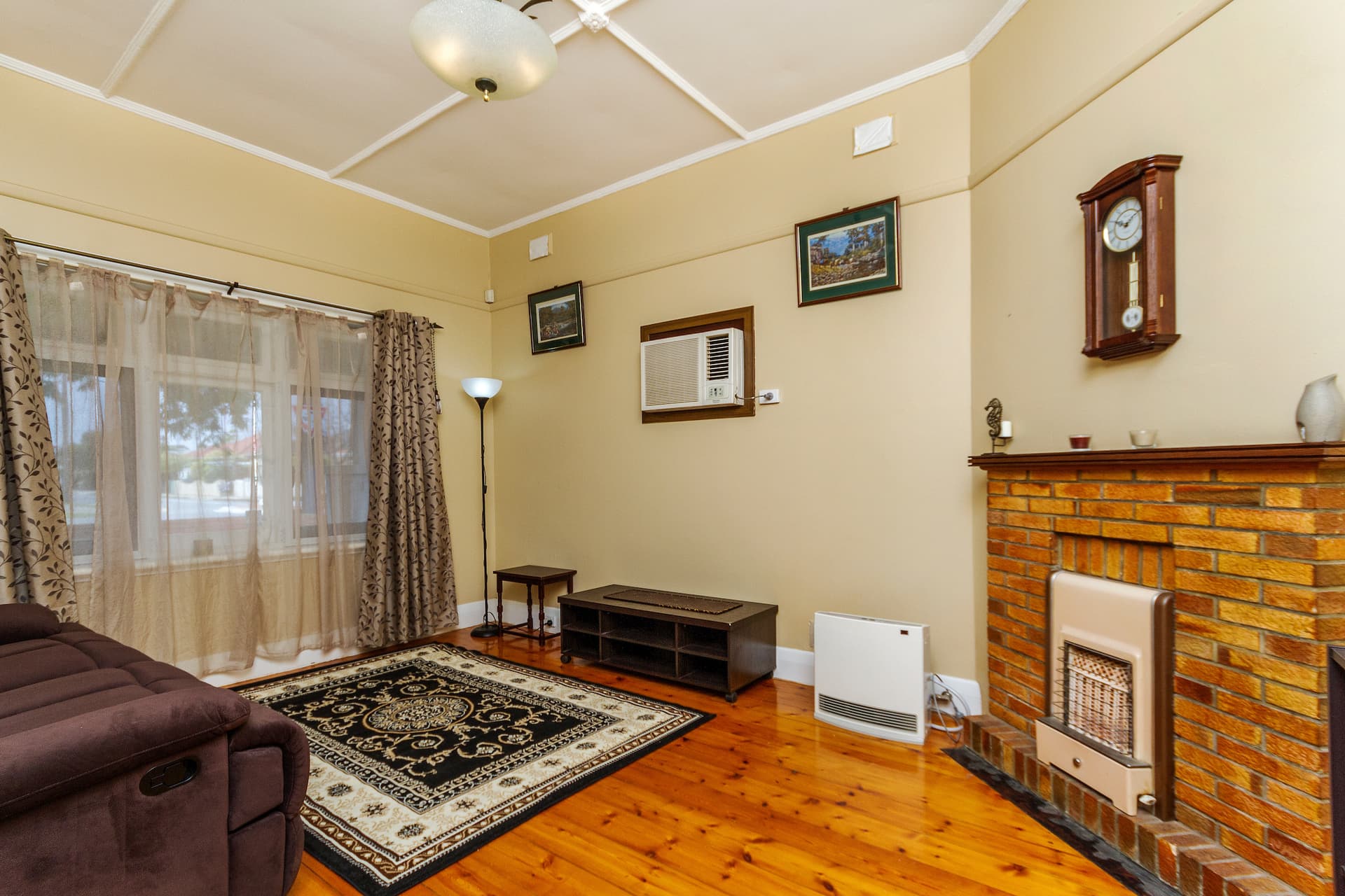 19 Victoria Street, Queenstown - Thumbnail 3