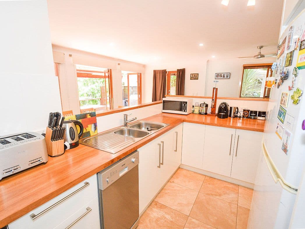 201 Panorama Drive, Rosemount QLD 4560, Rosemount - Thumbnail 4