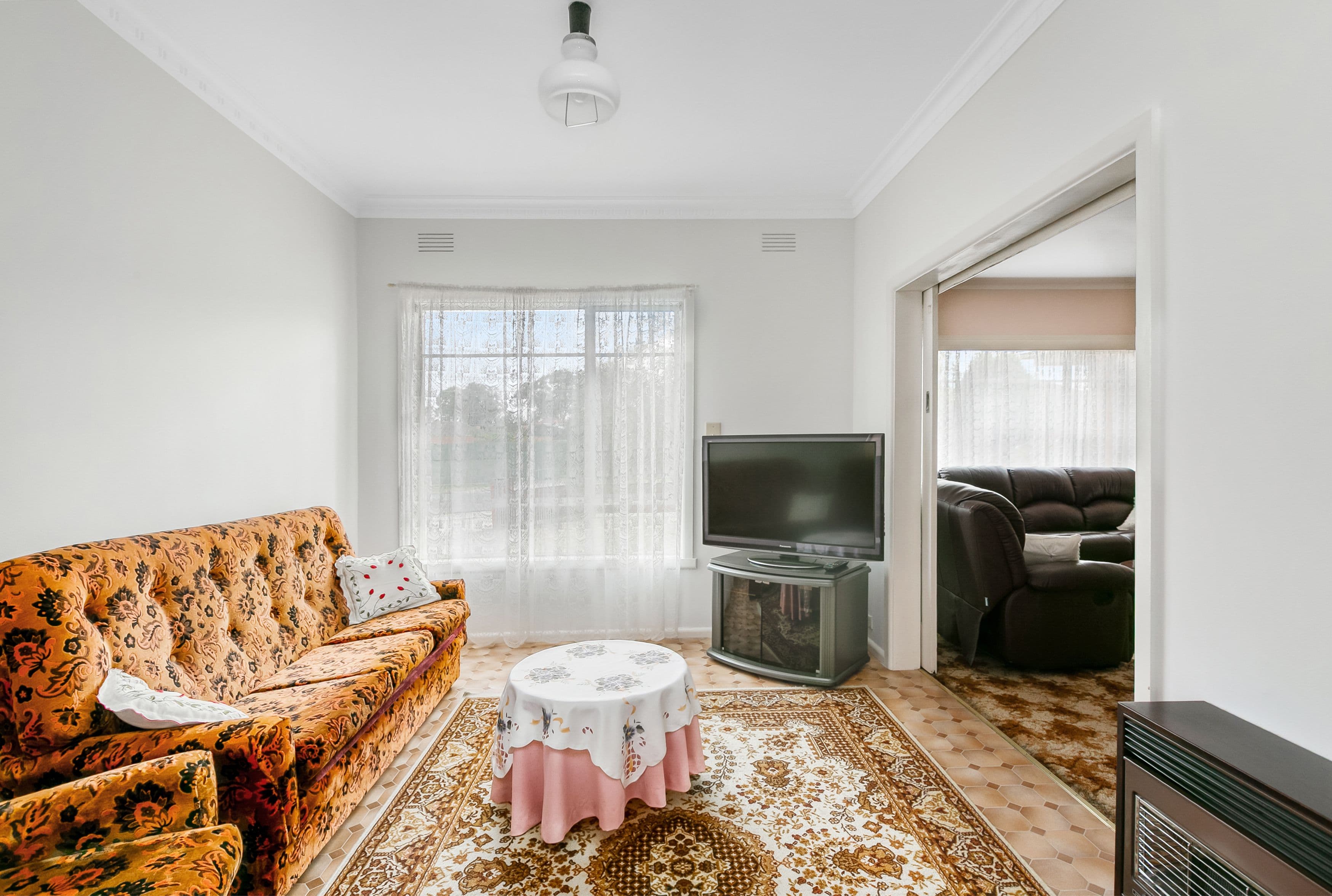 10 Rosenthal Crescent, Reservoir VIC 3073, Reservoir - Thumbnail 5