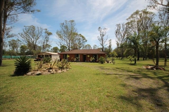 215 Sixth Avenue, Austral - Image 1
