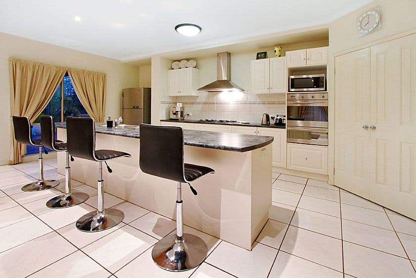 6 Corvette Close, SOUTH MORANG VIC 3752, South Morang - Thumbnail 4