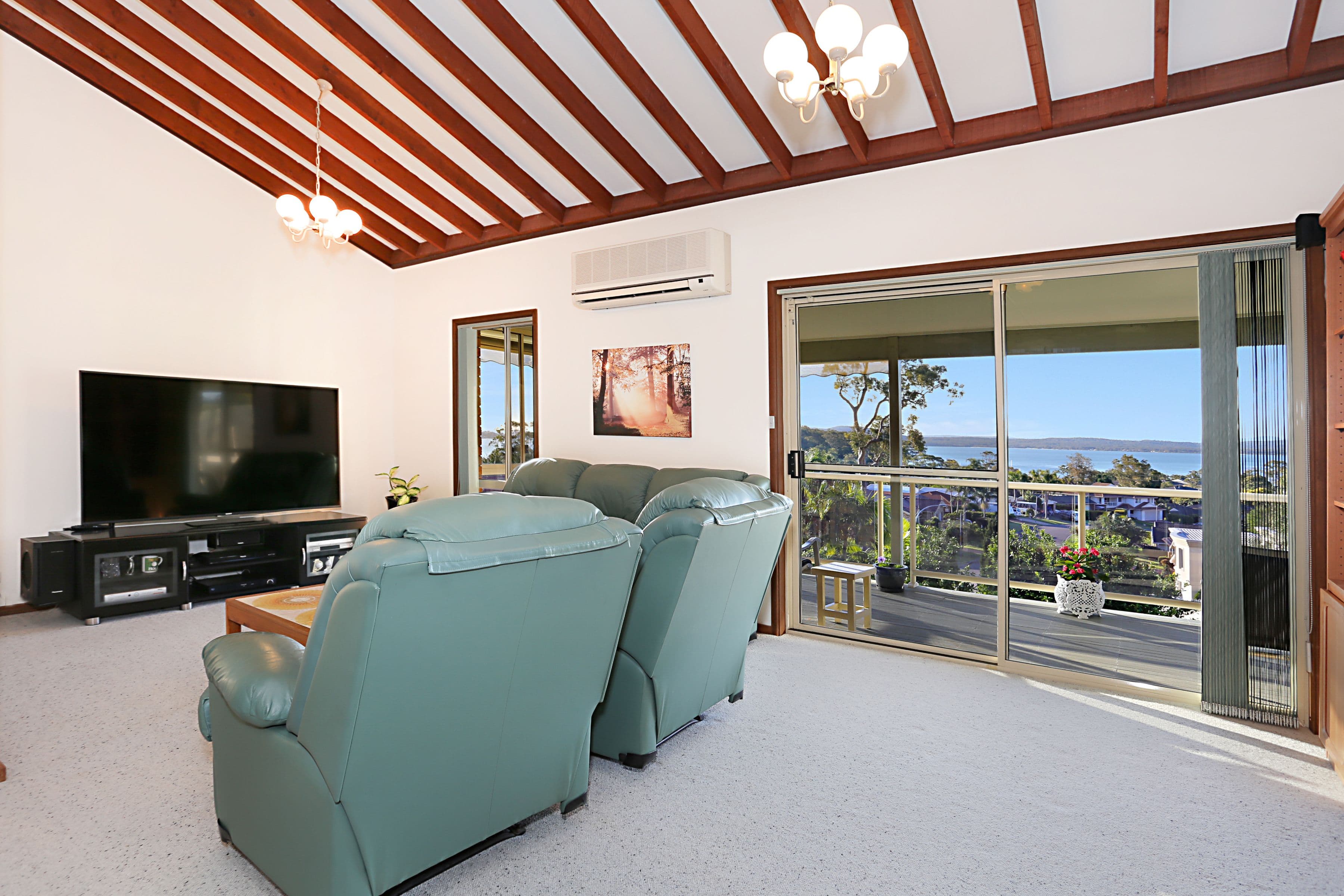48 The Peninsula, Corlette - Thumbnail 3
