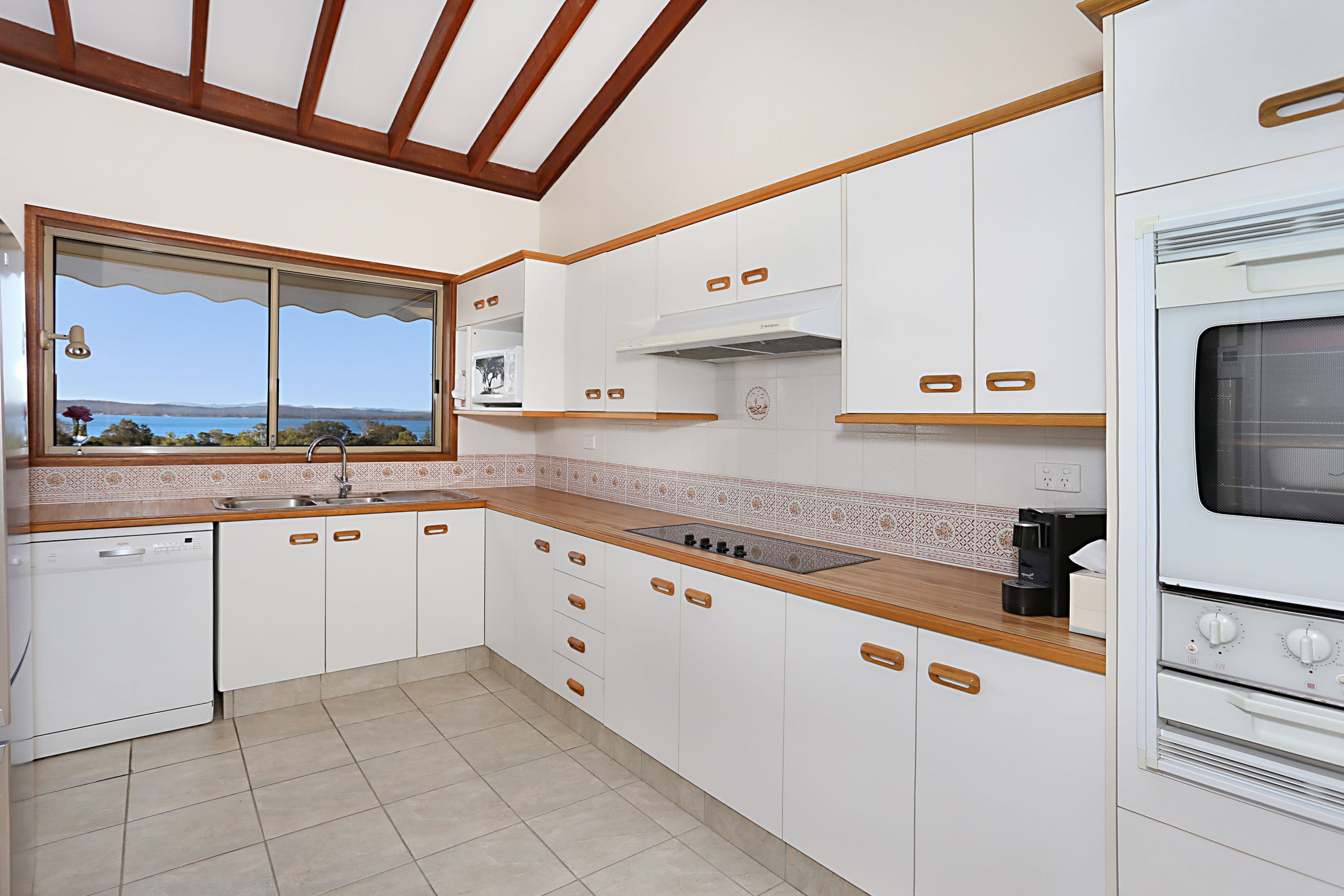 48 The Peninsula, Corlette - Thumbnail 5