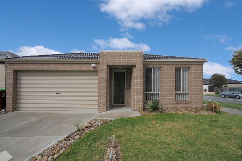 35 Pharaoh Drive, CRANBOURNE VIC 3977, Cranbourne - Image 1