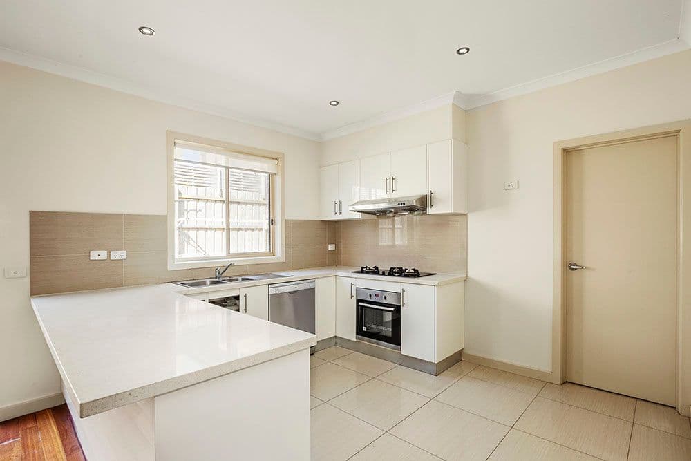 1 Beverley Street, DONCASTER EAST VIC 3109, Doncaster East - Thumbnail 4