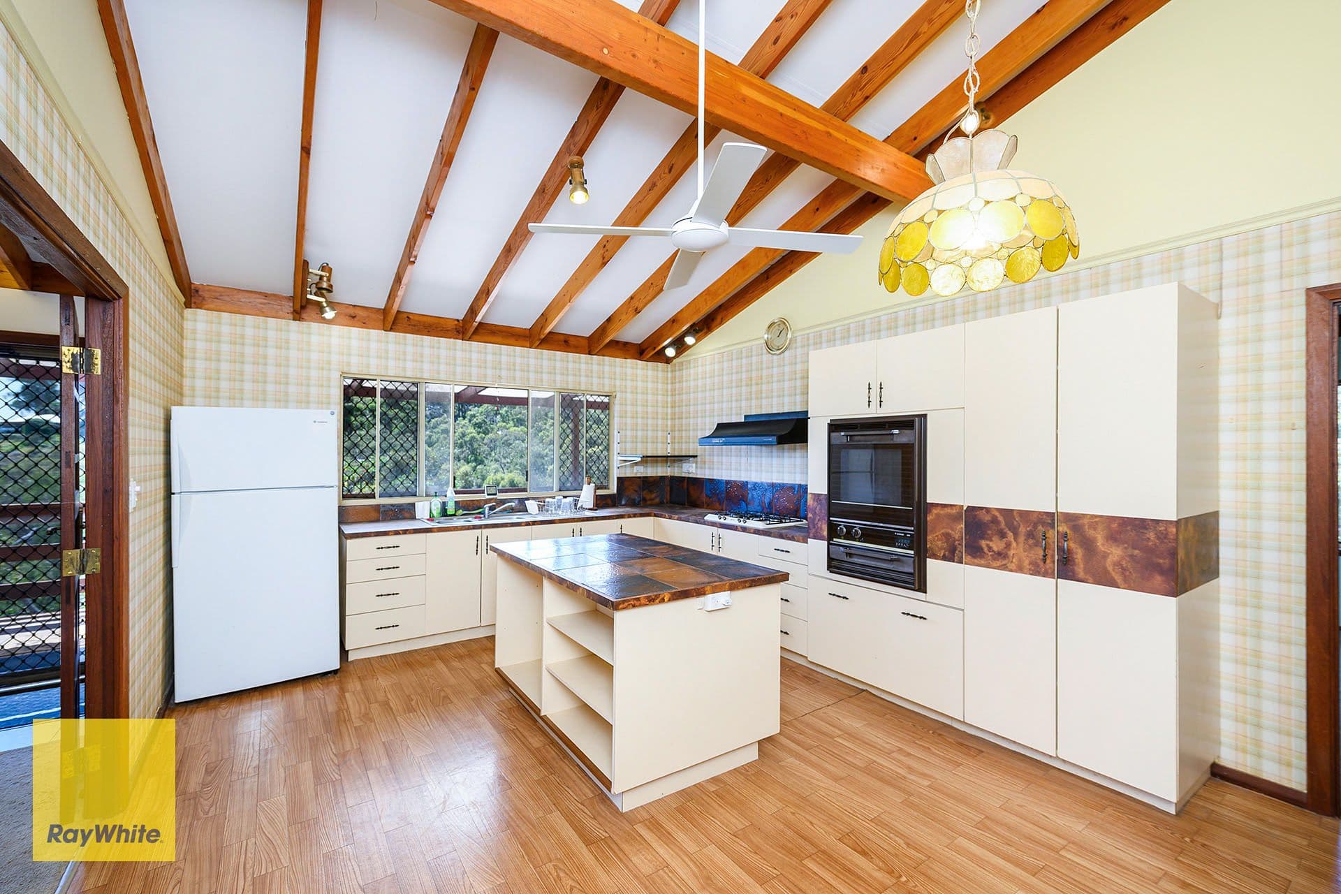 38 Nangana Way, Kalamunda WA 6076, Kalamunda - Thumbnail 5