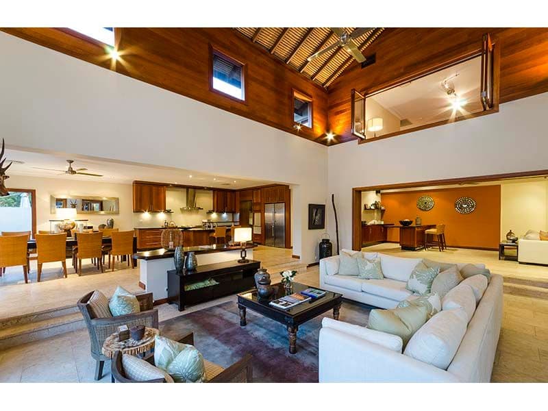 25 Campbell Street, SORRENTO QLD 4217, Sorrento - Thumbnail 4