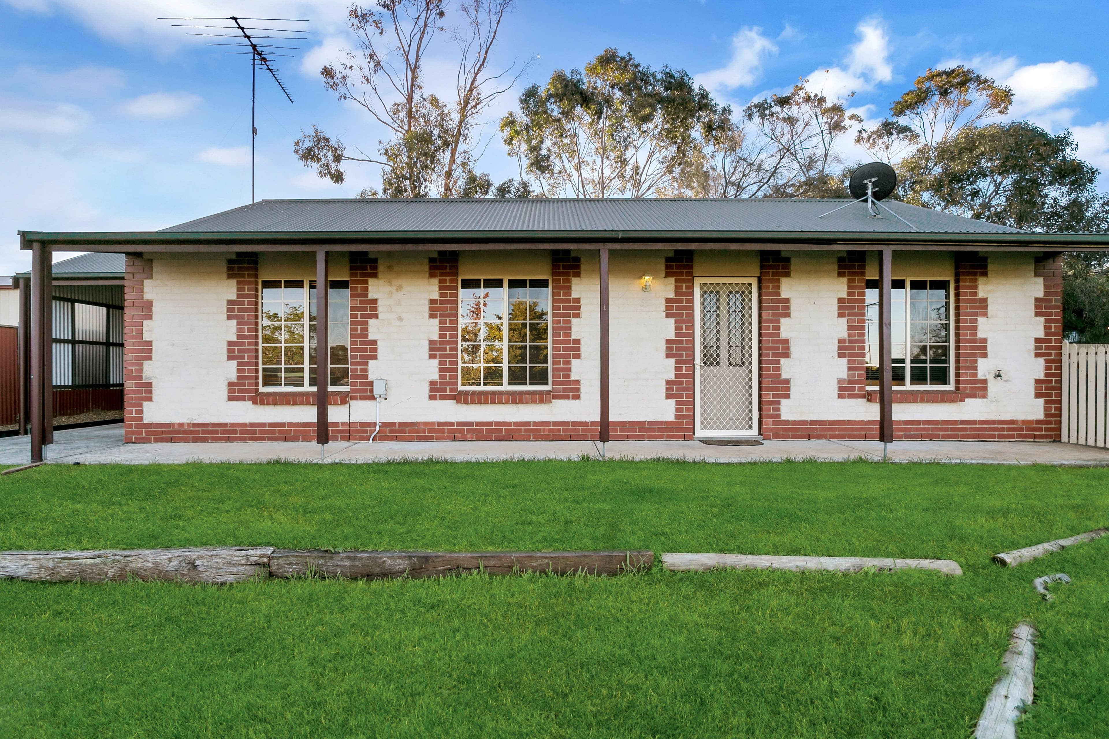 52 Murray Street, Strathalbyn SA 5255, Strathalbyn - Image 1