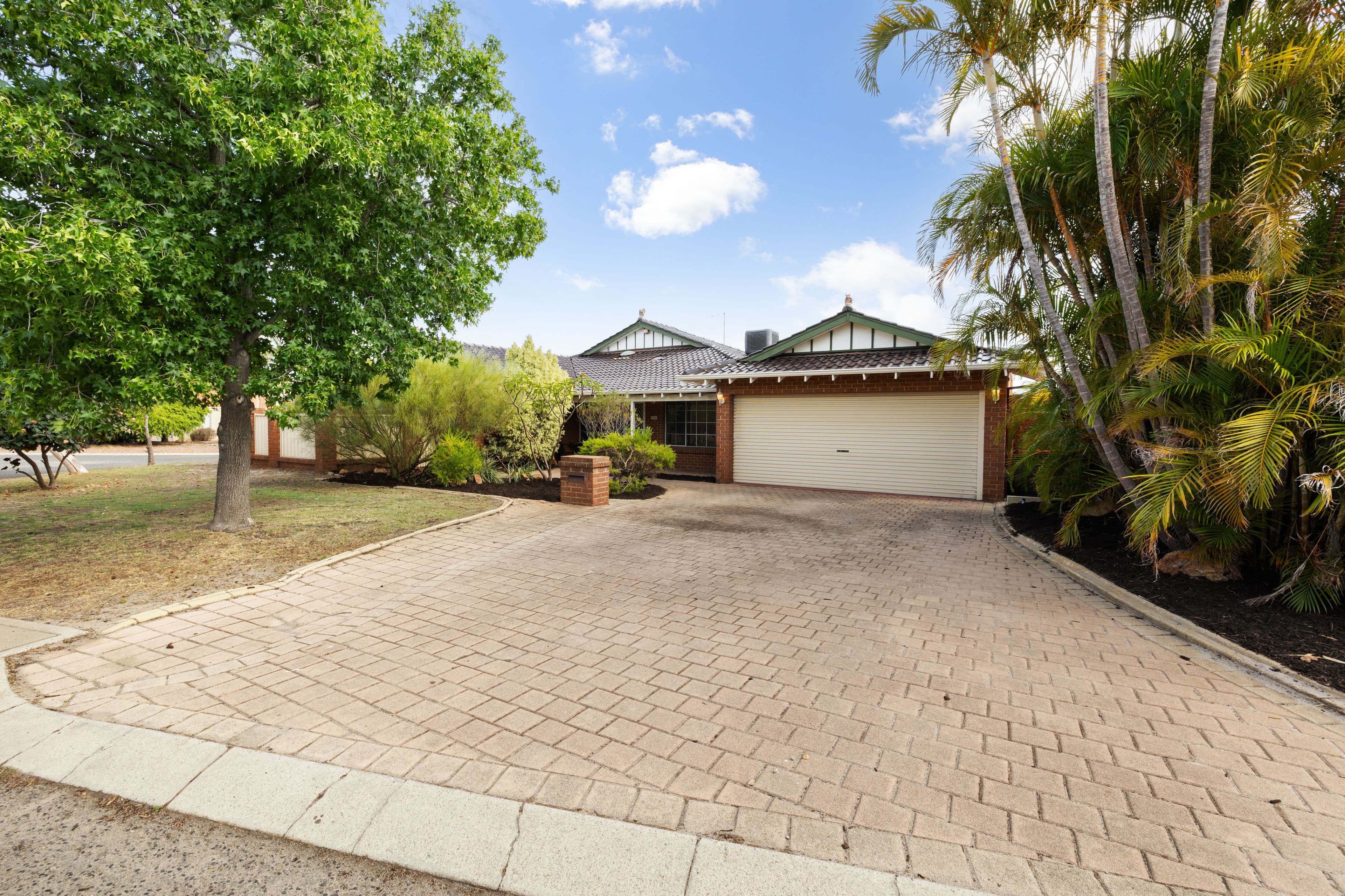 1 Sheoak Close, Beechboro WA 6063, Beechboro - Thumbnail 2