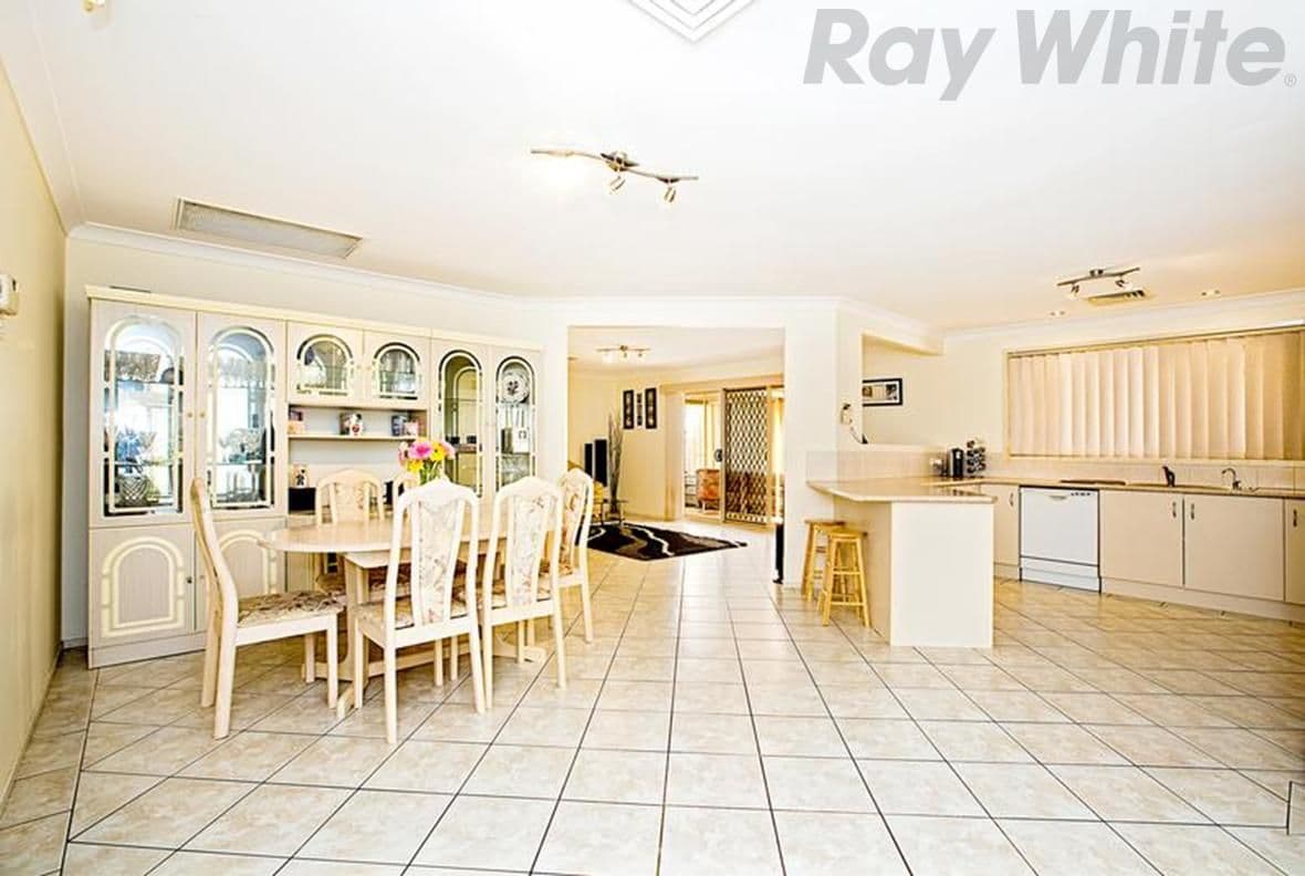 8 Herrick Close, WEST HOXTON NSW 2171, West Hoxton - Thumbnail 3