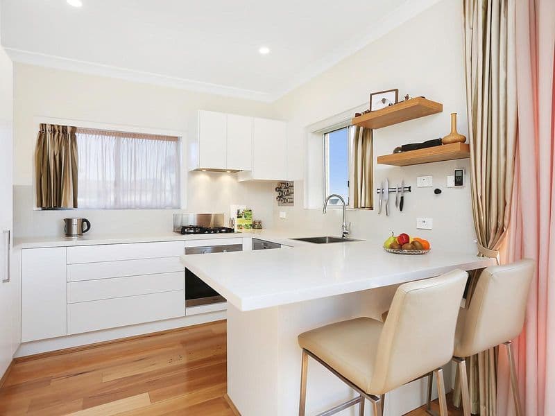 36 Seaview Street, Cronulla NSW 2230, Cronulla - Thumbnail 2