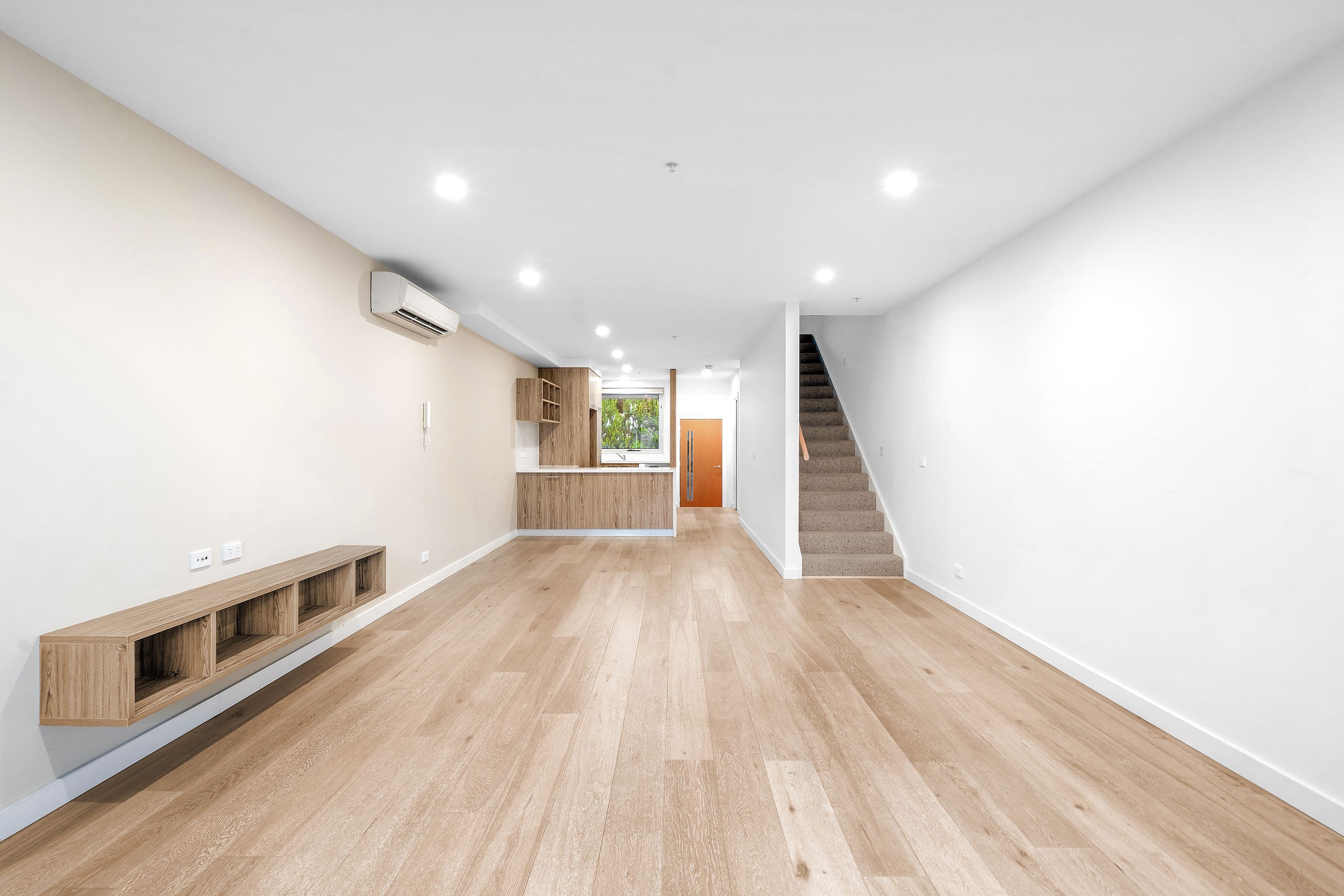10 Serle Lane, Hawthorn VIC 3122, Hawthorn - Thumbnail 2