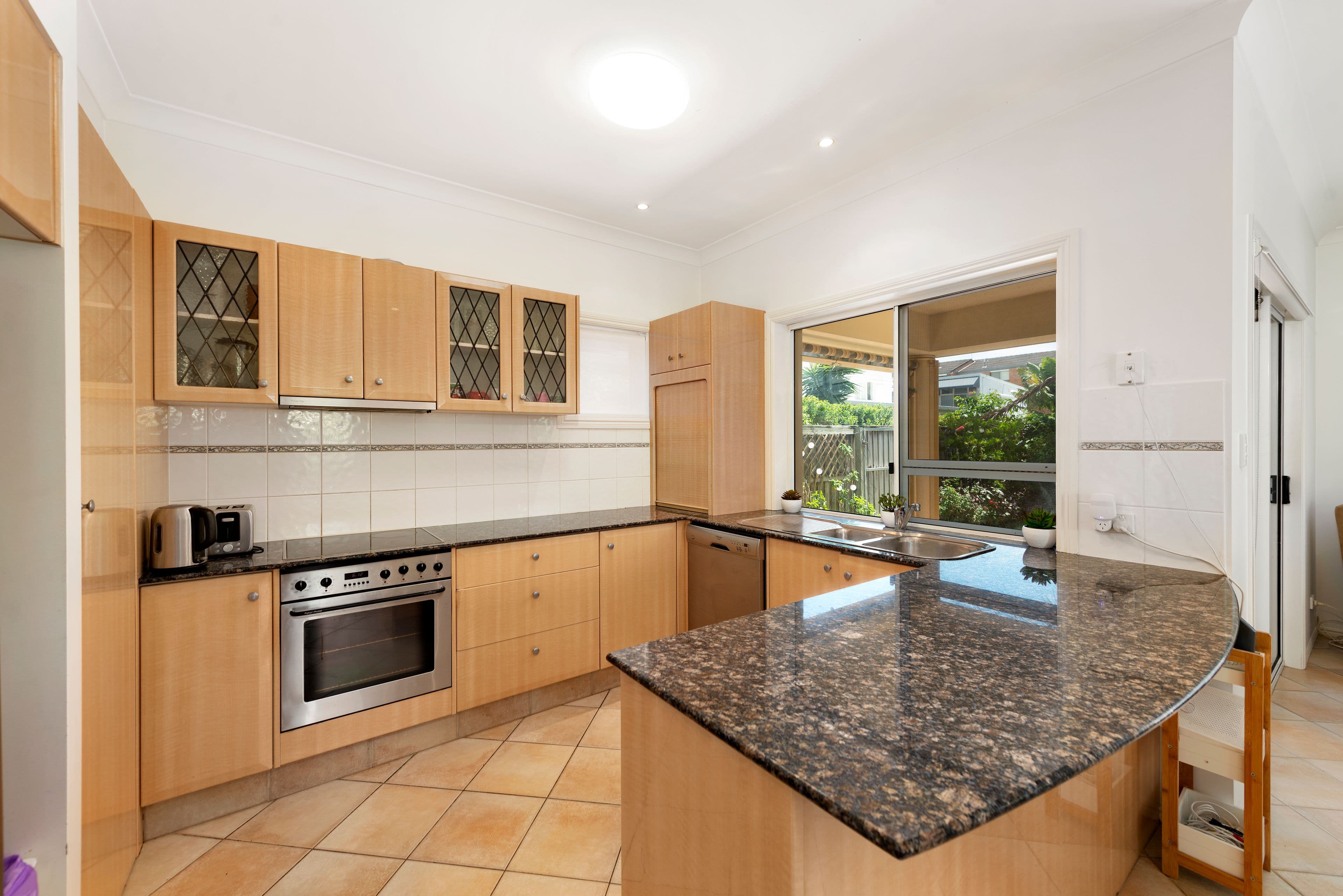 27 Ventura Road, Mermaid Beach QLD 4218, Mermaid Beach - Thumbnail 3