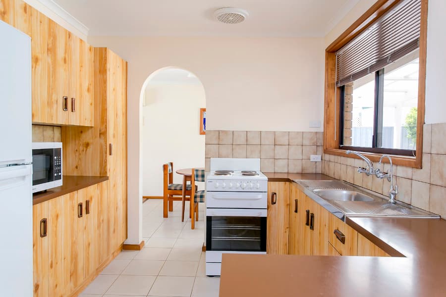 14 Falcon Street, Port Willunga - Thumbnail 2