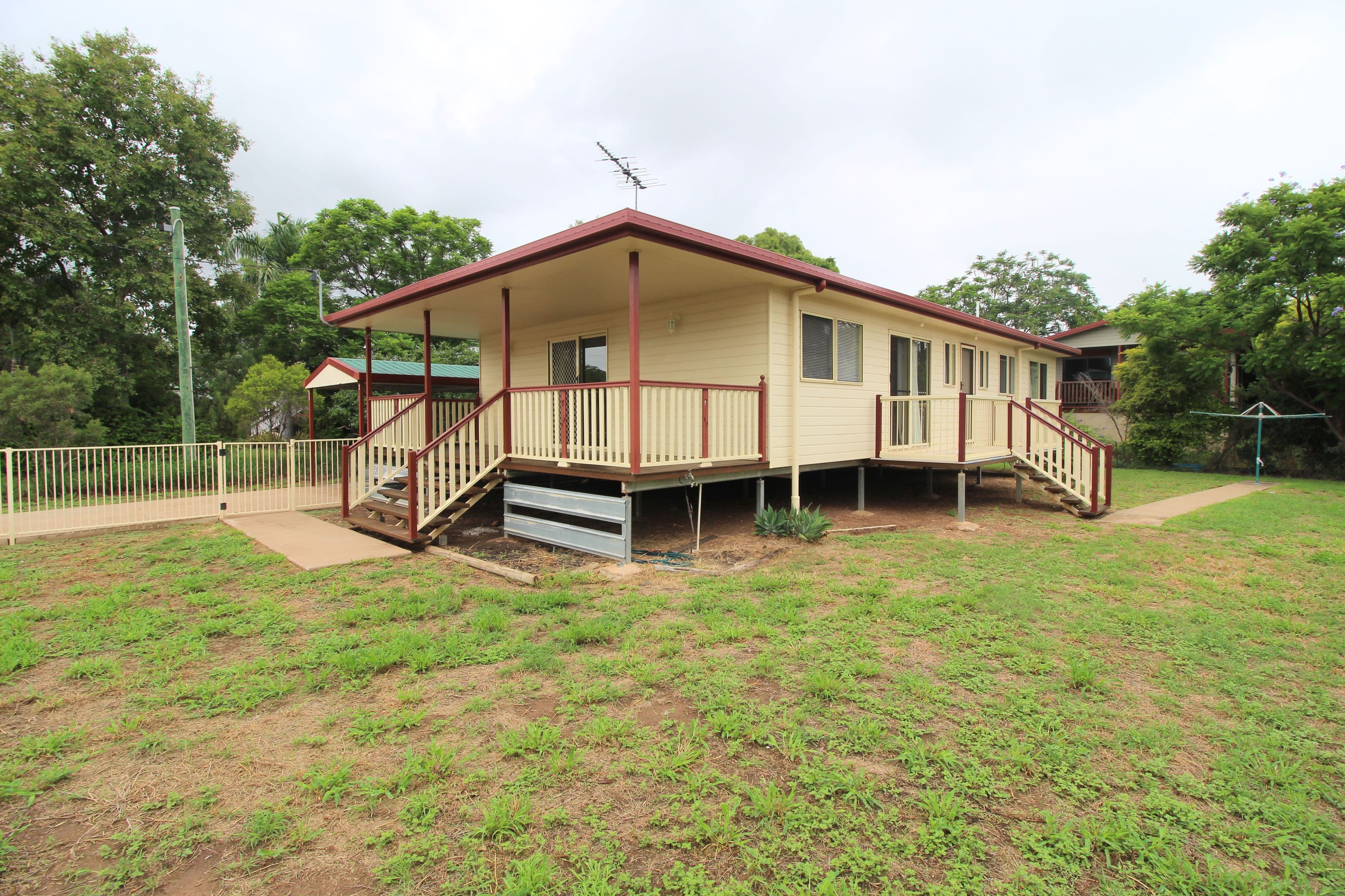 15 Gray Street, Emerald QLD 4720, Emerald - Image 1
