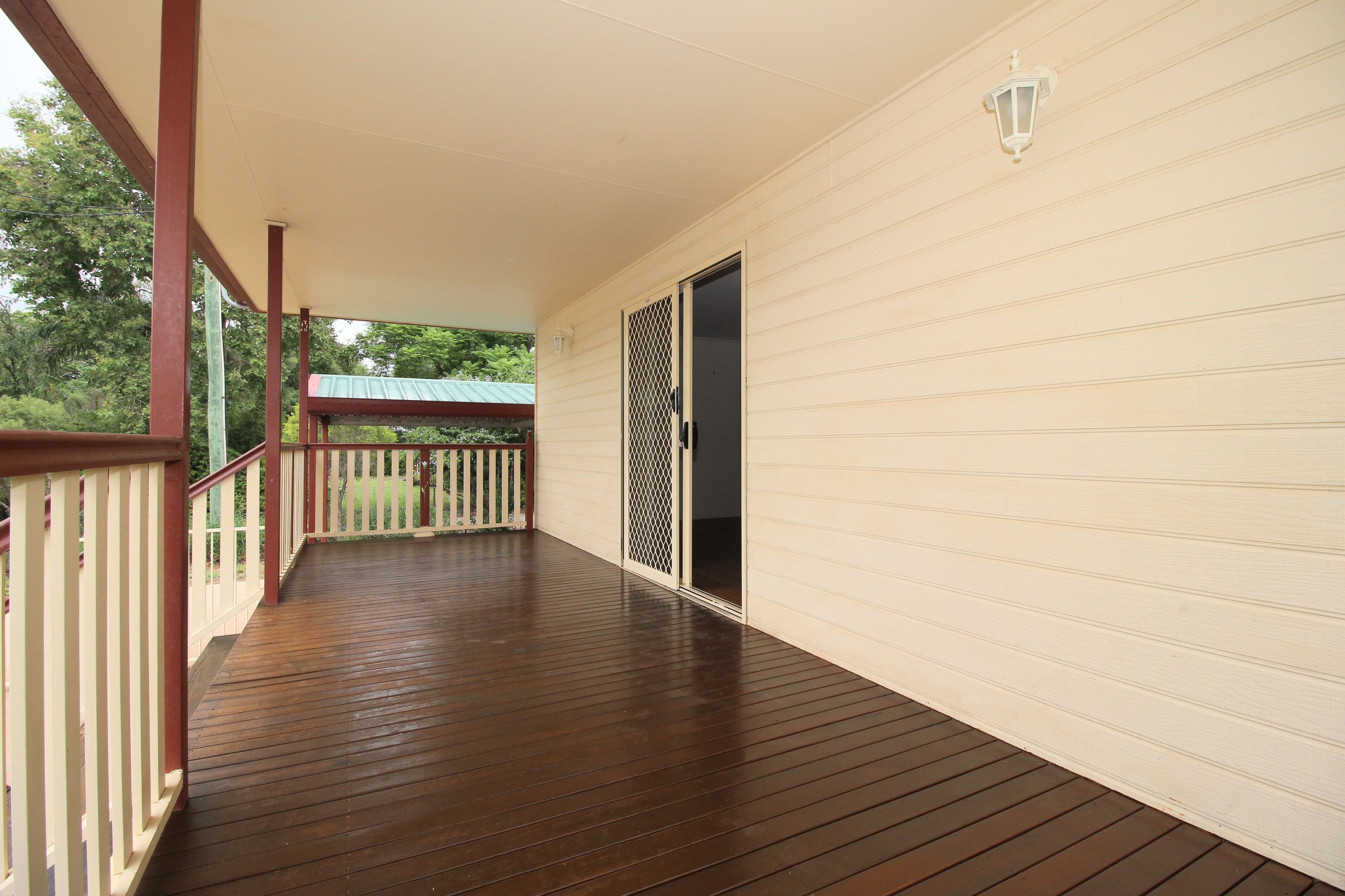 15 Gray Street, Emerald QLD 4720, Emerald - Thumbnail 2