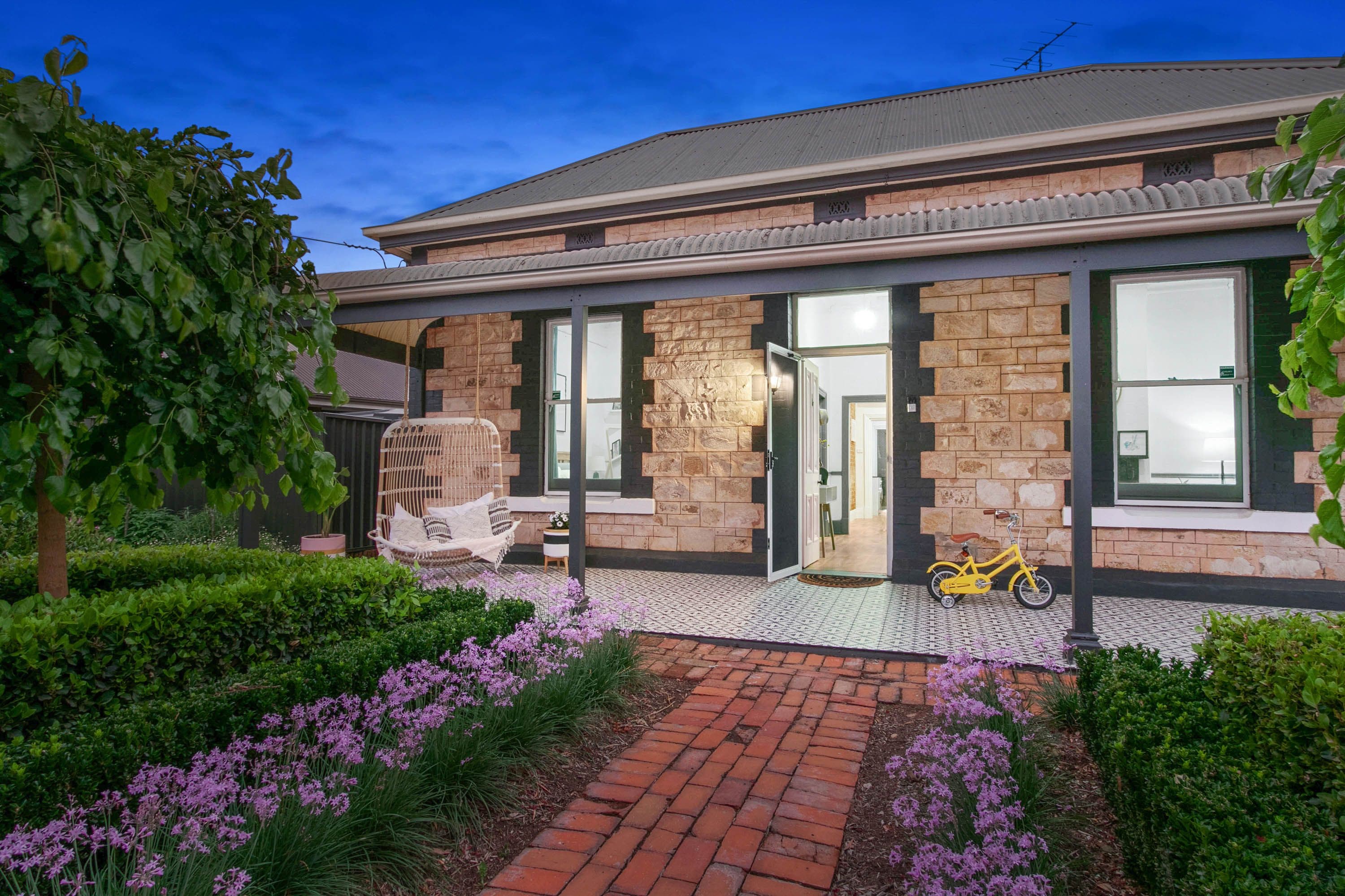 11 Redbanks Road, Willaston SA 5118, Willaston - Image 1