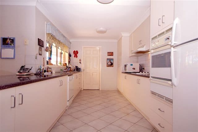 5 Carmen Street, KEARNEYS SPRING QLD 4350, Kearneys Spring - Thumbnail 2