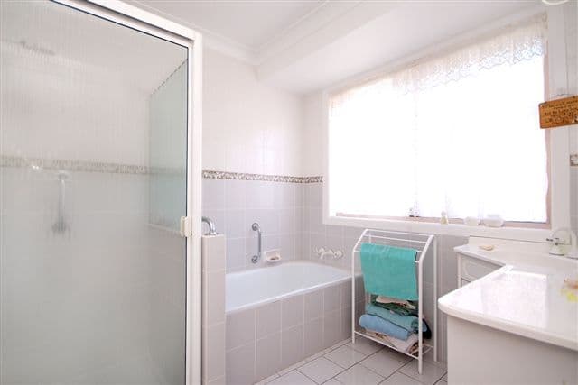 5 Carmen Street, KEARNEYS SPRING QLD 4350, Kearneys Spring - Thumbnail 7