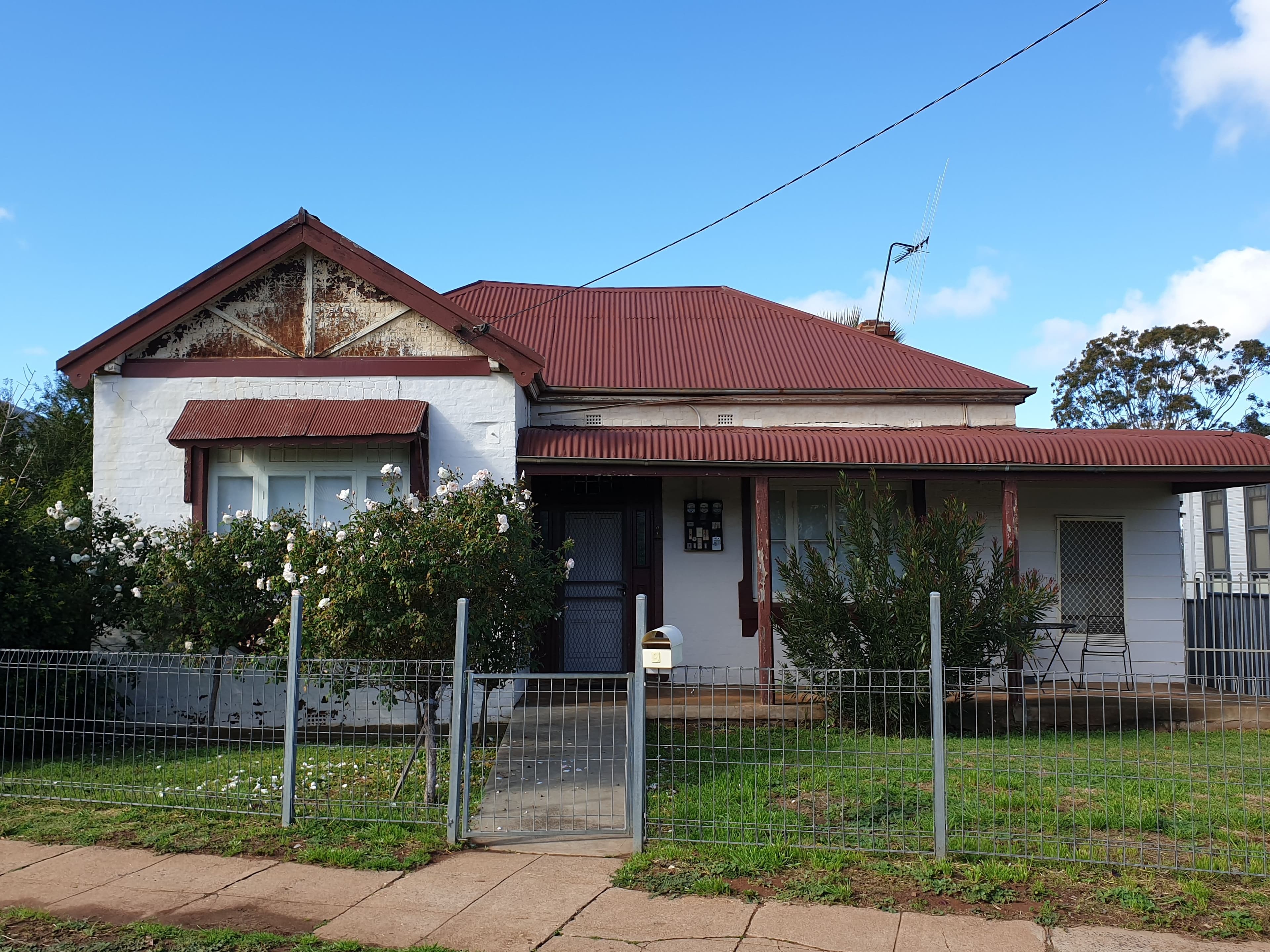 9 Close Street, Parkes NSW 2870, Parkes - Image 1